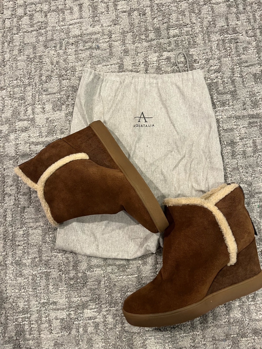 NWT Aquatalia Brown Suede Shearling Wedge bootie size 11